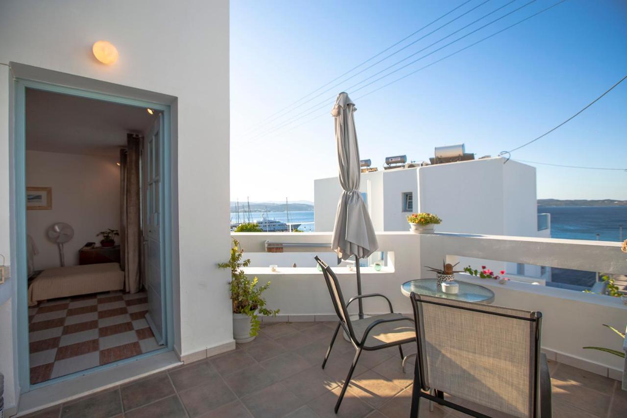 Emily'S Suites Adamantas  Buitenkant foto