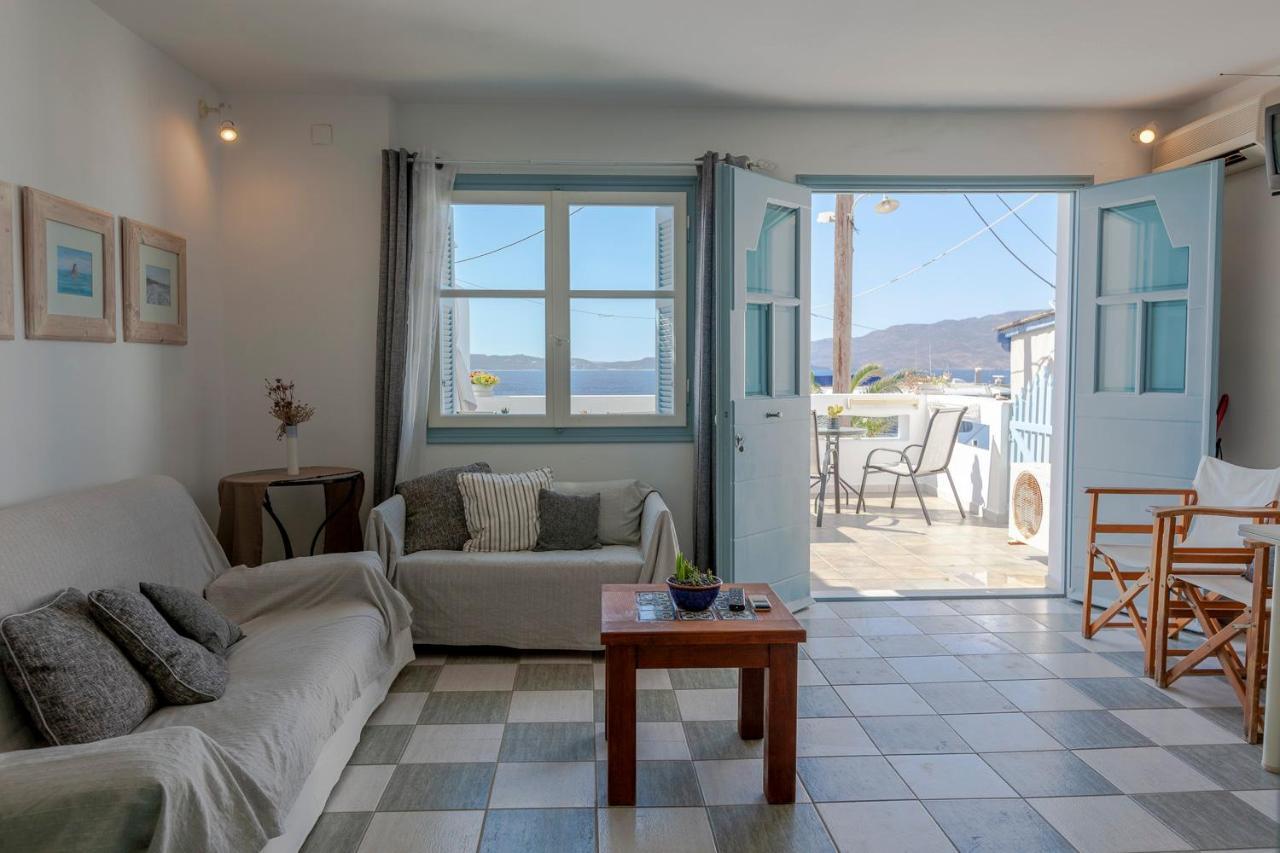 Emily'S Suites Adamantas  Buitenkant foto