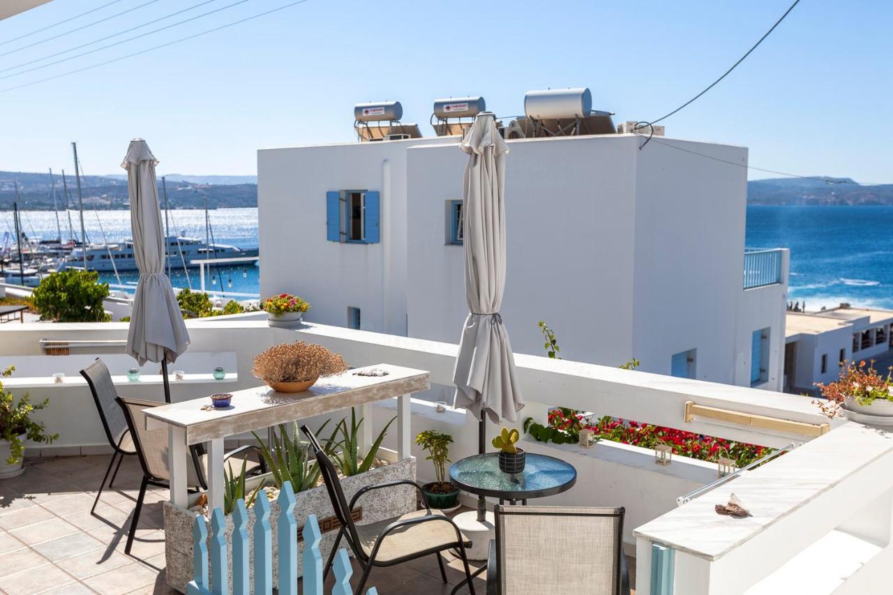 Emily'S Suites Adamantas  Buitenkant foto