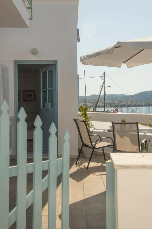 Emily'S Suites Adamantas  Buitenkant foto