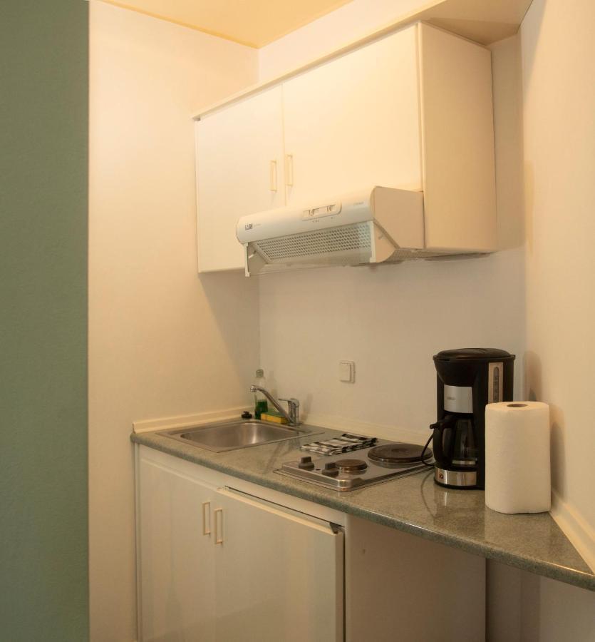 Emily'S Suites Adamantas  Buitenkant foto